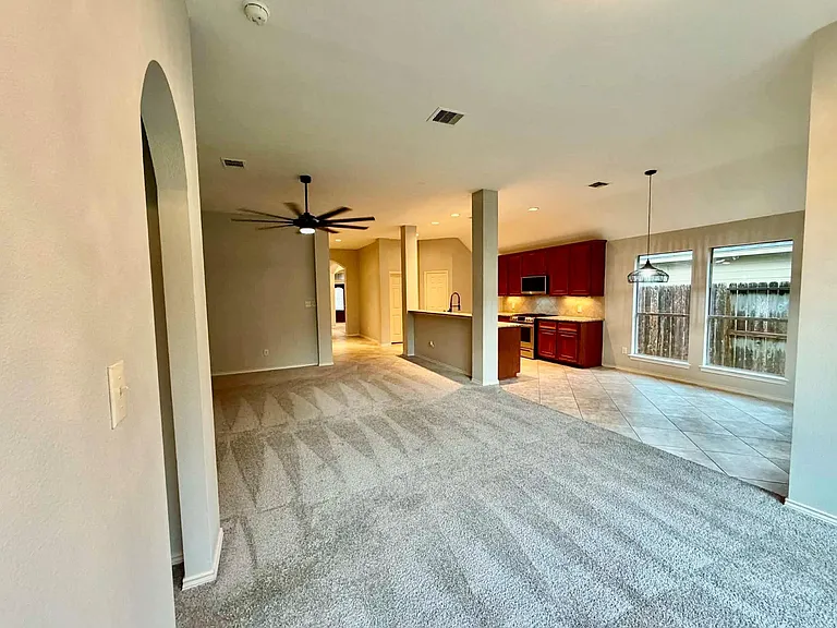 5607 Wagon Wheel Ln — Photo 10