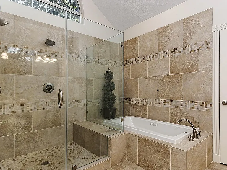 15 Carriage Pines Ct — Photo 8