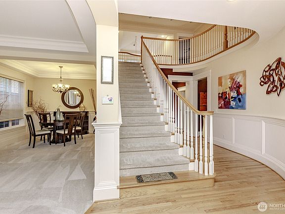 3rd image of 1829 SE 8th Place