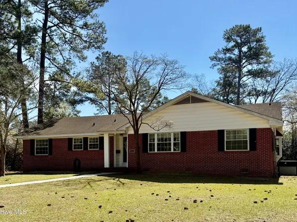 401 Hawthorne Street, Hamlet, NC 28345