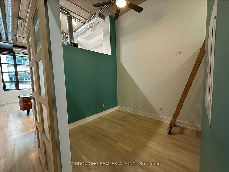 637 Lake Shore Blvd W #331 — Photo 5