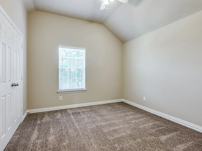 636 King Lionel Ln — Photo 16