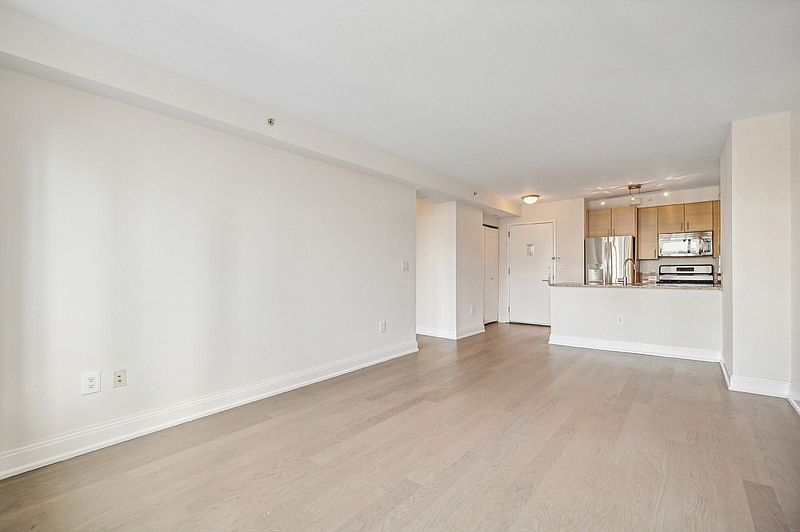 1st image of 125 W 31st St APT 37B
