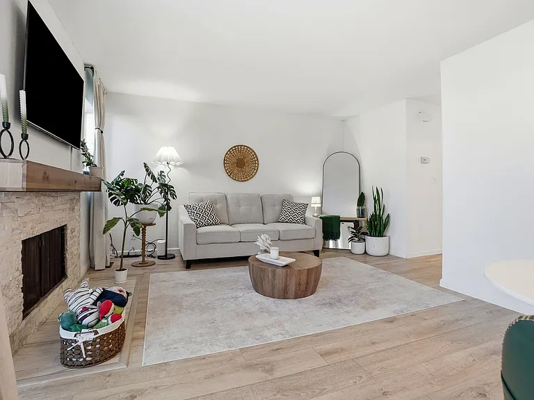 3550 Carter Dr #65 — Photo 5