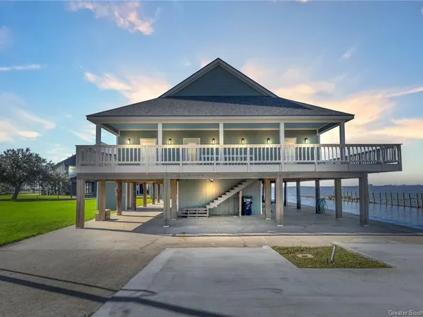 141 Sandpiper Ln, Lake Charles, LA 70607