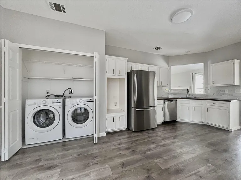 11917 Meadowfire Dr — Photo 9