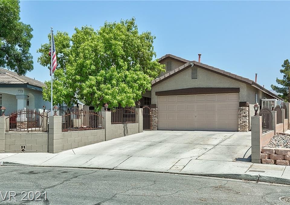 1st image of 8304 Spruce Meadows Ave