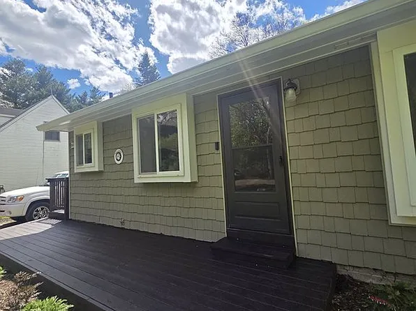 212 S Conklin Rd, Lake Orion, MI 48362