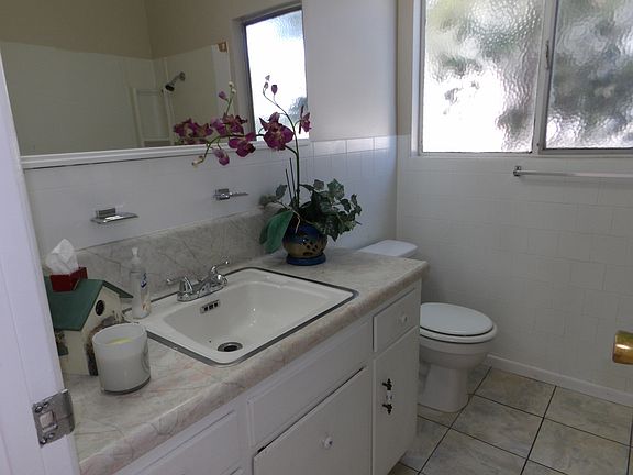 4th image of 8772 Dewey Dr