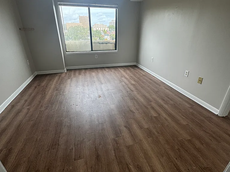 1600 Park Cir — Photo 24