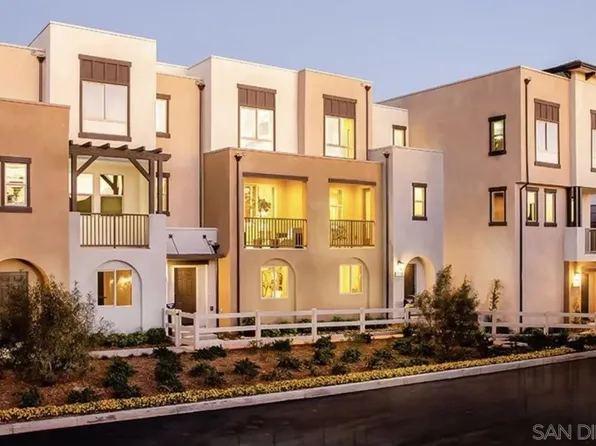 2438 Verano Way, Vista, CA 92081
