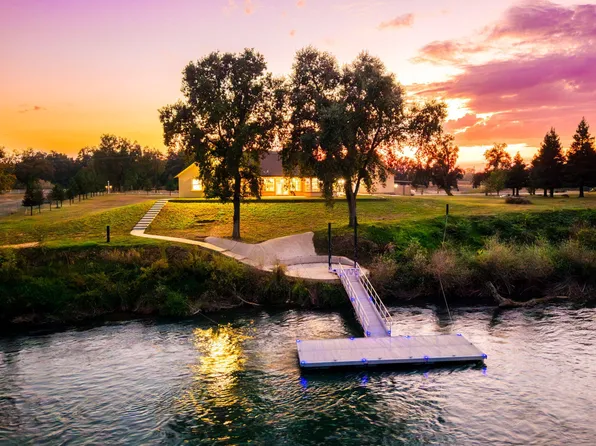 22894 Blue Jay Ln, Anderson, CA 96007