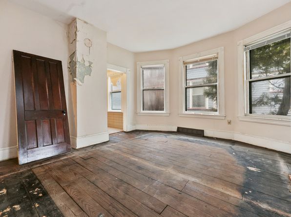 bridgeport-connecticut-448357353 picture