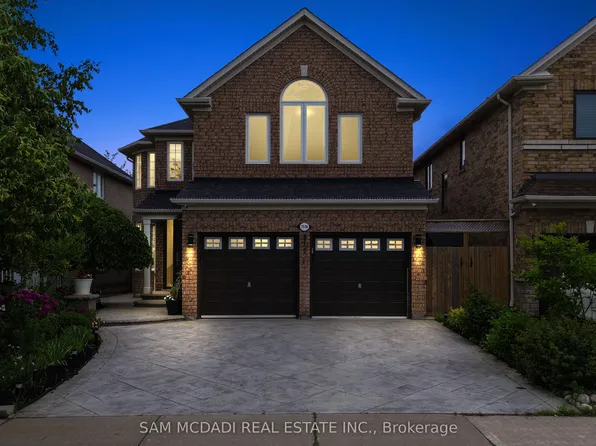 7516 Terragar Blvd, Mississauga, ON L5N 8H6
