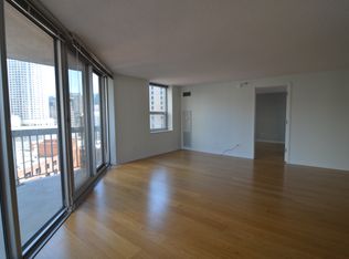 545 N Dearborn St APT 1504, Chicago, IL 60654