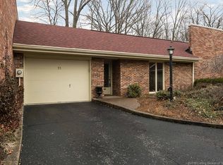 35 Bellewood Dr, New Albany, IN 47150