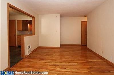 4th image of 3344 Curtis Dr