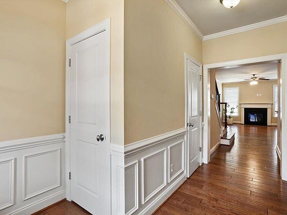 4th image of 1116 Checkerberry Dr