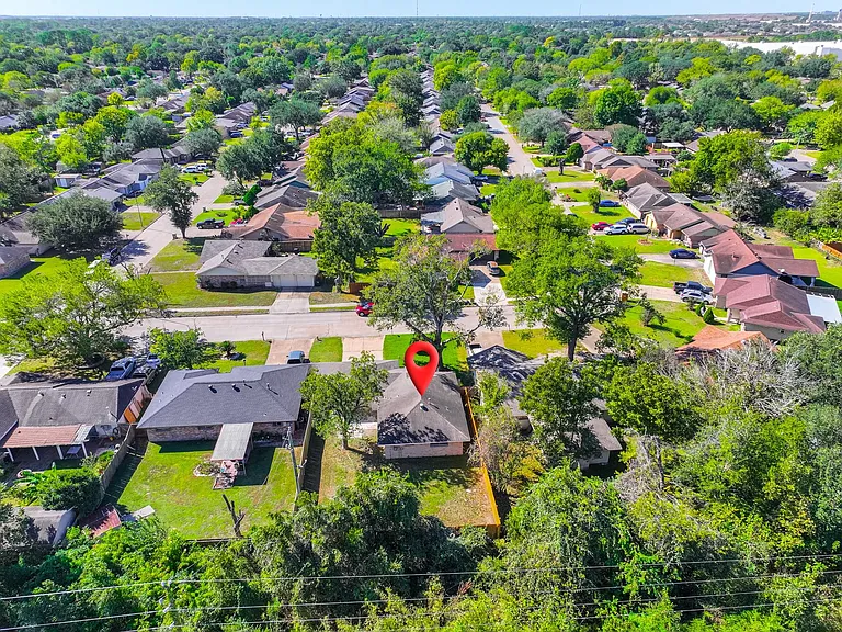 10126 Pine Moss Dr — Photo 44