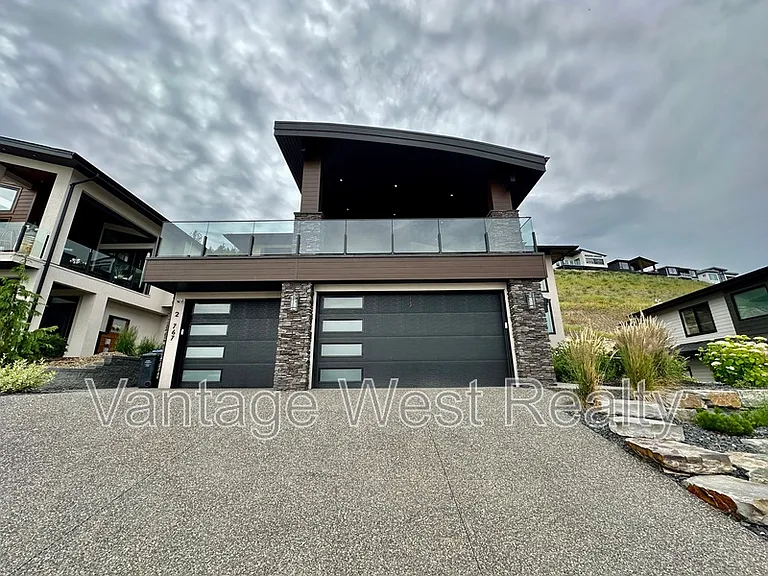 767 Deans Dr #2 — Photo 24