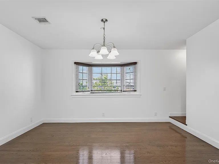 8 Lee Gray Ct — Photo 11