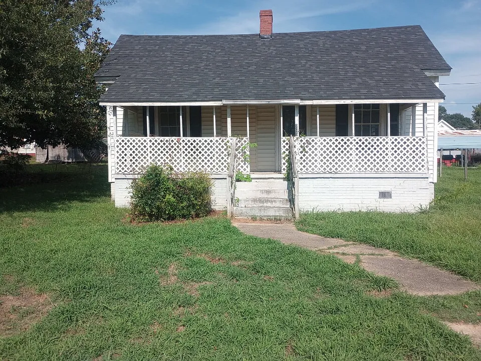200 Forest St