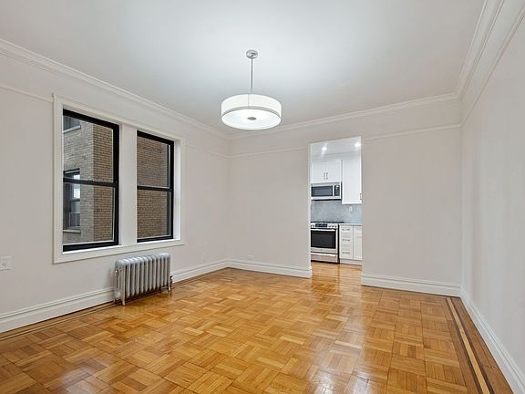 4th image of 70 Haven Ave APT 2E