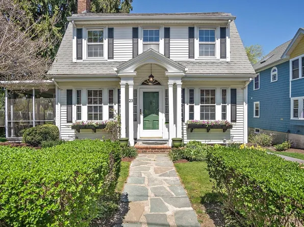 23 Summit Ave, Quincy, MA 02170