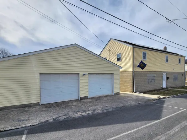 158 4th St, Coaldale, PA 18218