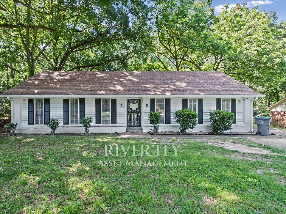 1st image of 895 Brownlee Rd