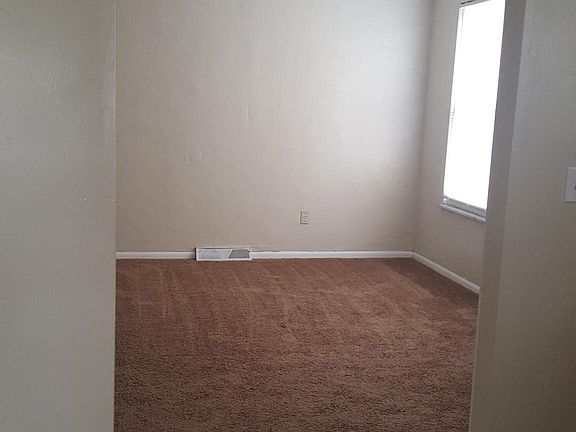 5th image of 1246 Wilbur Ave
