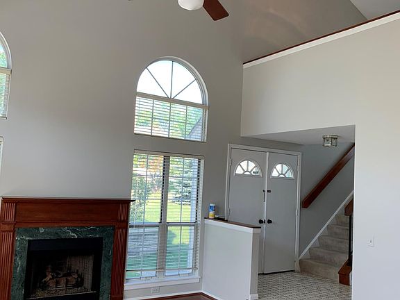 2nd image of 719 Sturnbridge Ln