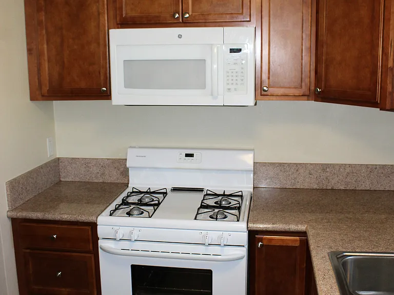 95 S Ann Street Unit 14 Kitchen 3_03272020