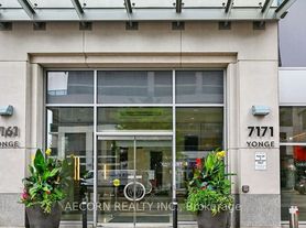7171 Yonge St