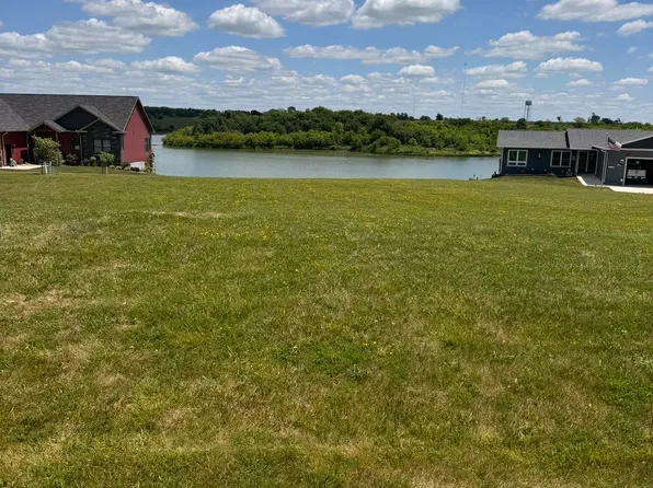 2168 W Vintners Dr, Osceola, IA 50213