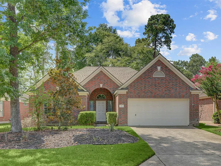 35 Tranquil Glade Pl — Photo 1