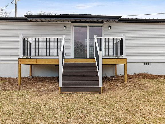 5th image of 139 Davis Rd