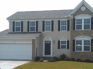 17 Knights Bridge Dr W, Pickerington, OH 43147