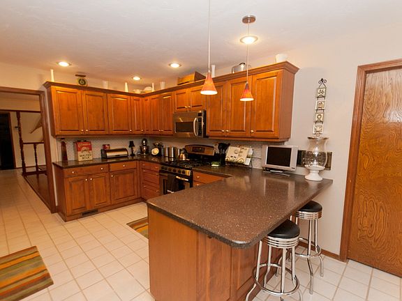 5th image of 2904 Woodhollow Trl