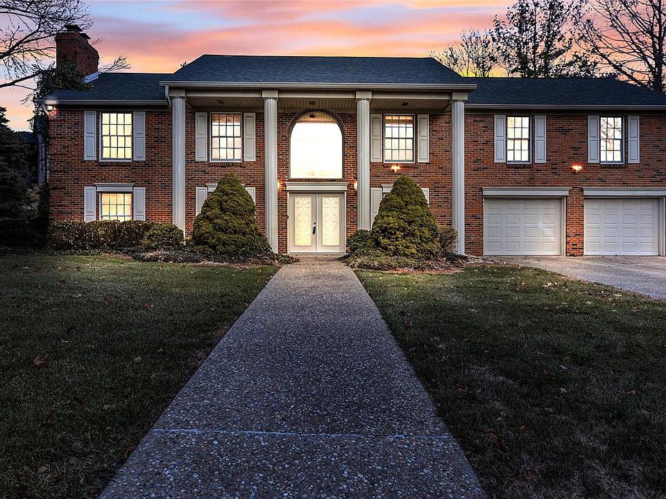 1st image of 15 Fairway Dr