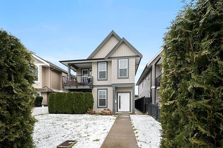 46122 2nd Ave, Chilliwack, BC V2P 1S7 | Zillow