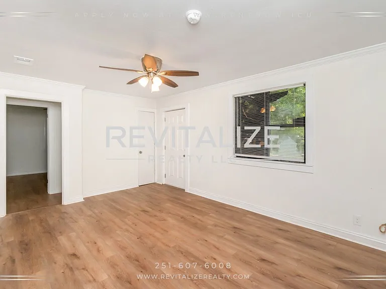 James Street Duplex — Photo 20