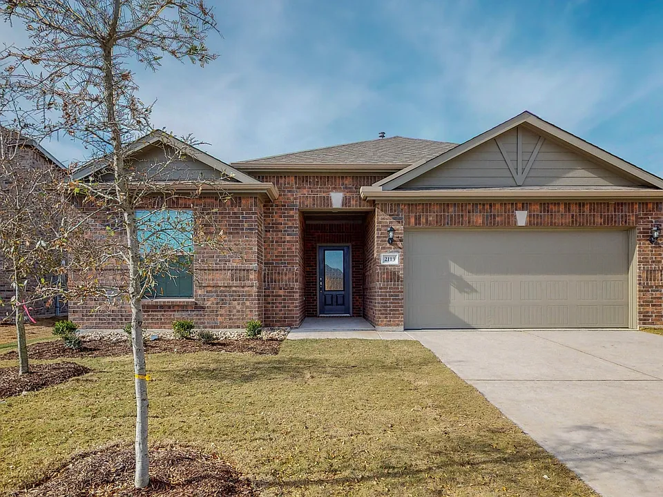 2113 Emma Ct