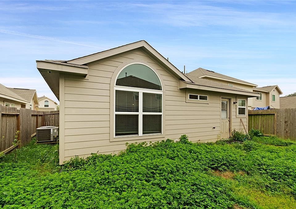 1st image of 16719 Highland Villa Ln
