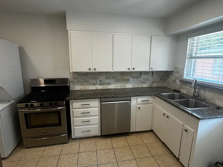6615 E Mockingbird Ln — Photo 5