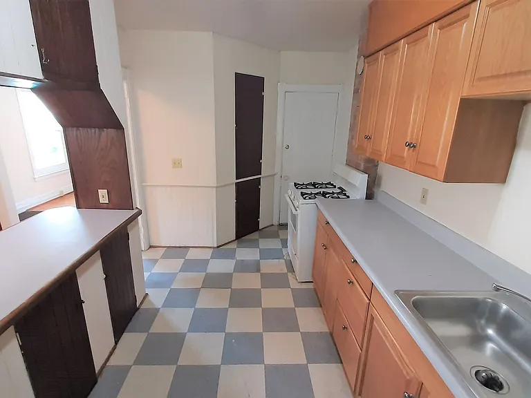 119-121 Prospect Street — Photo 15