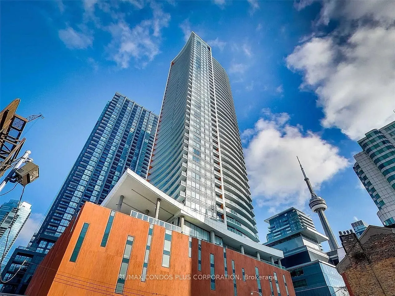 2 bed, $2,700 — Photo 1