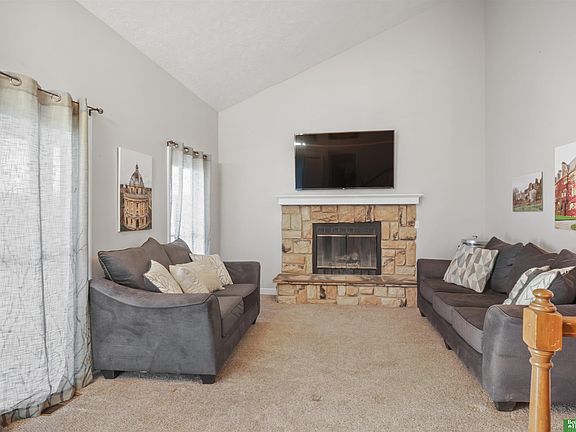 5th image of 2402 Corn Dr