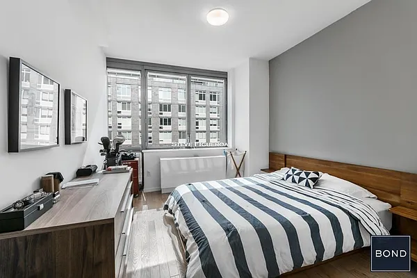 Rented by Bond New York | media 8