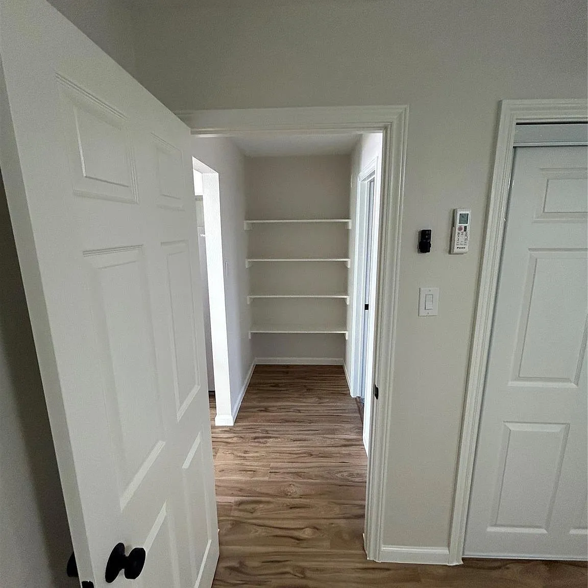 1 bed, 1.0 bath, 500 sqft, $1,375 — Photo 2